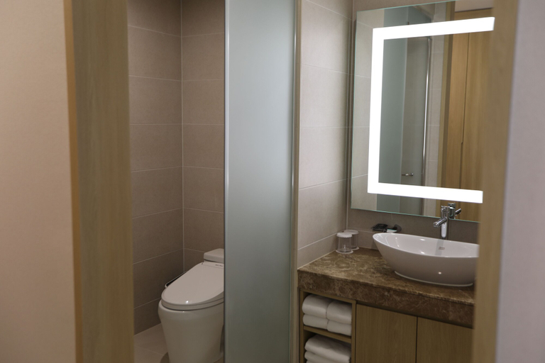 Bathroom 4, Pinehills Hotel, Suncheon