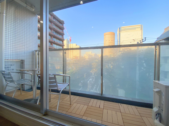 Exterior & Views 9