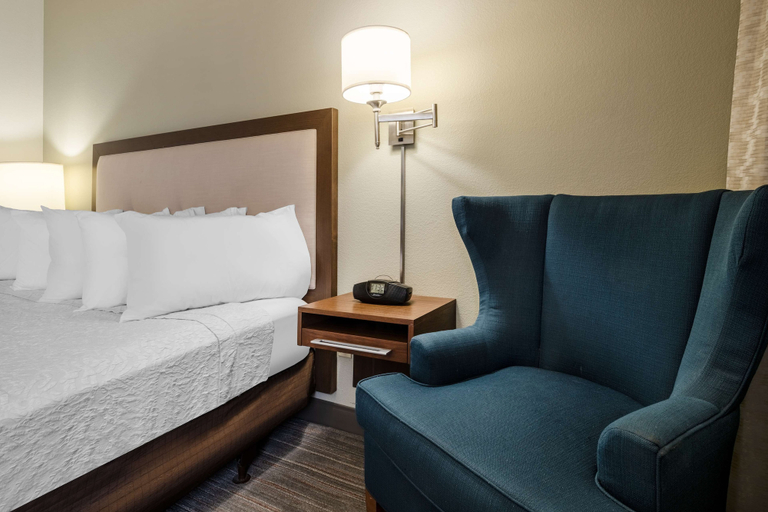 Bedroom 4, Hampton Inn by Hilton Irvine East - Lake Forest, Orange