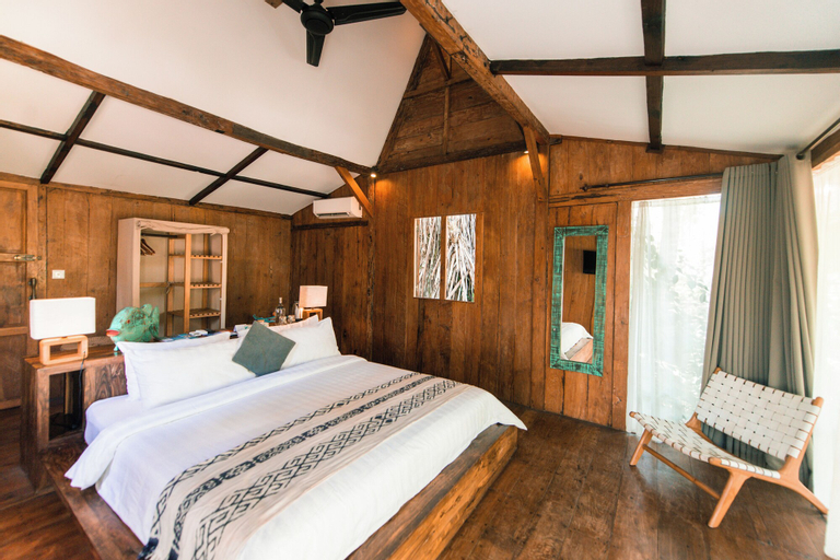 Bedroom 18