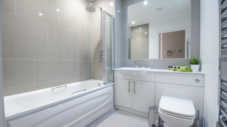 Bathroom, Andora Apartments, London