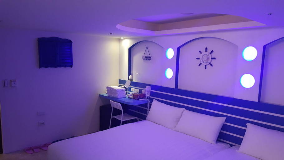 Bedroom 23