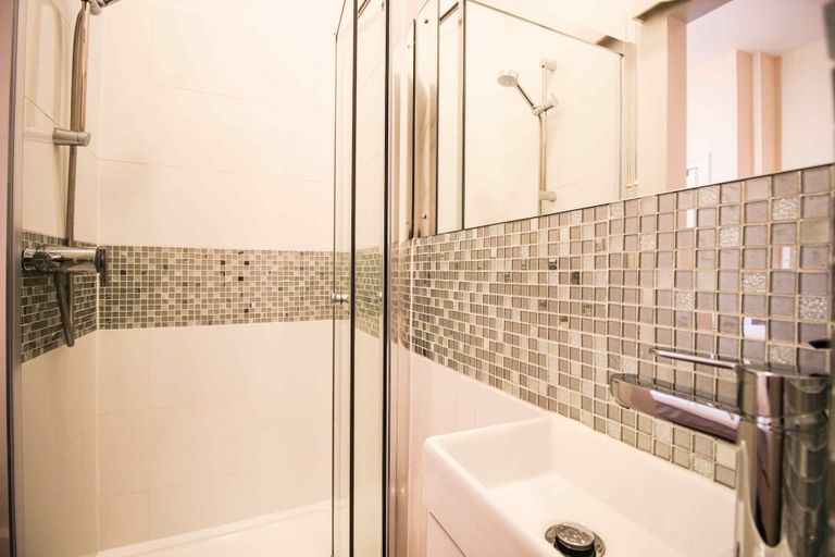 Bathroom 4, Blorenge House, Somerset