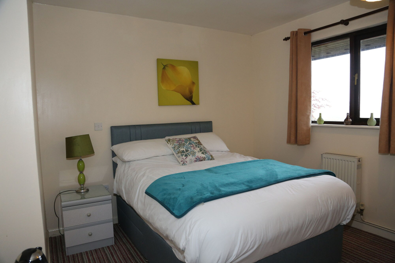 Bedroom 2, Colliford Lake Hotel & Holiday Site, Cornwall