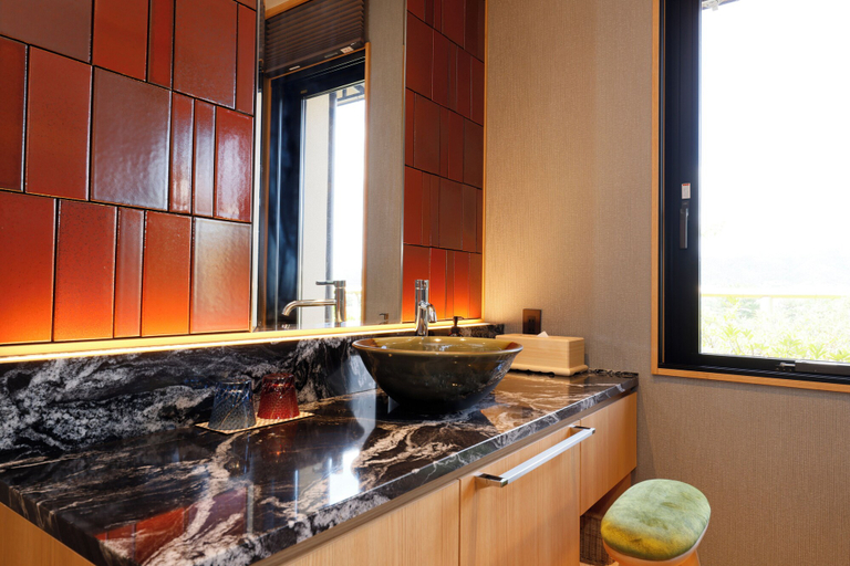 Bathroom 3, Togetsutei, Kyoto