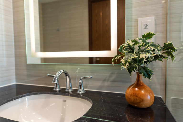 Bathroom 4, Lahome Retreats' Nha Trang Bay Apartments, Nha Trang