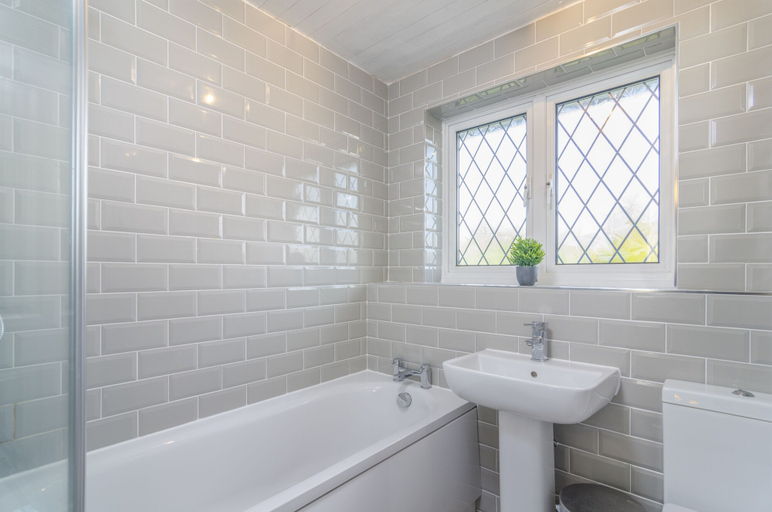 Bathroom, Shirley House, Kent