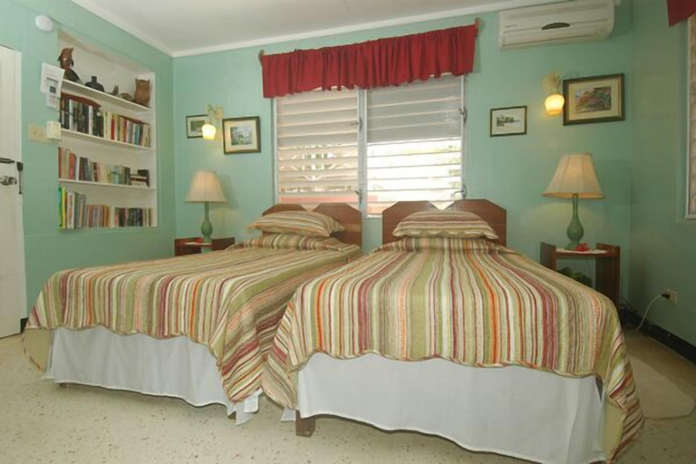 Bedroom 3, Sea Wyf Cottage, Silver Sands 2BR