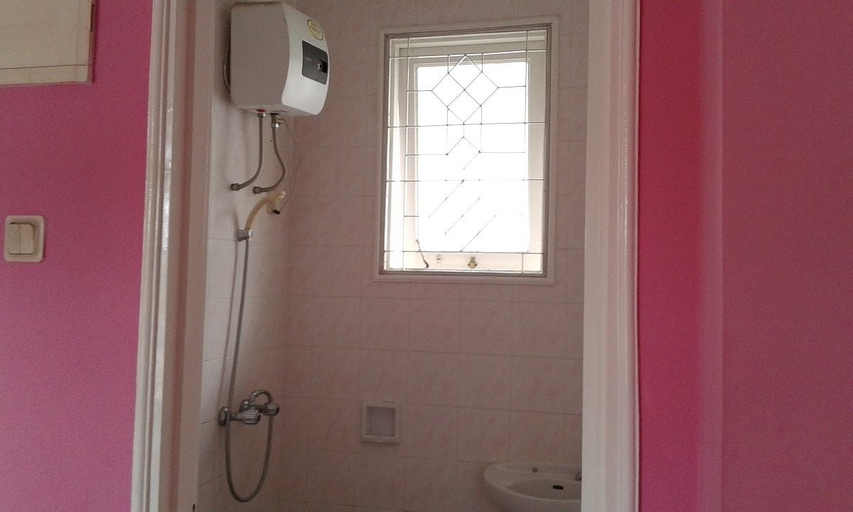 Bathroom 3, Villa Puncak Resort, Cianjur
