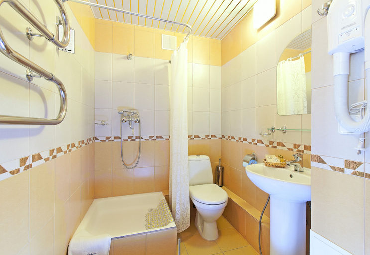 Bathroom, Hotel Orbita, Sankt-Peterburg gorsovet