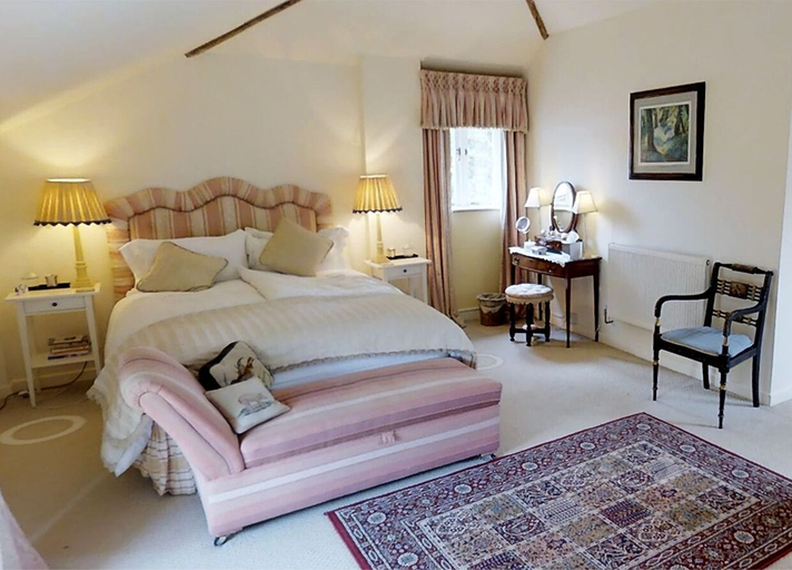 Bedroom 2, Hollamoor Farm B&B, Devon