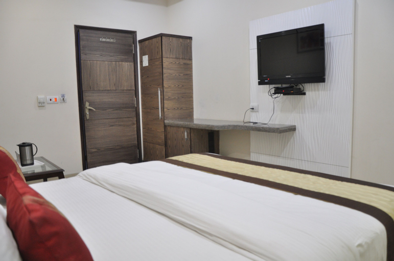 Bedroom 6