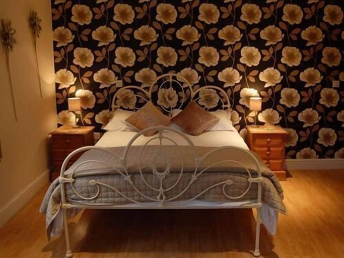 Bedroom 3, Eels Foot Inn, Suffolk