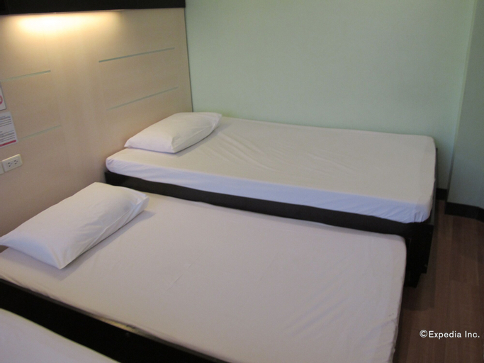 Bedroom 27