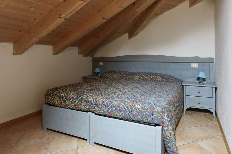 Bedroom 4, Appartamenti Baia Azzurra, Trento