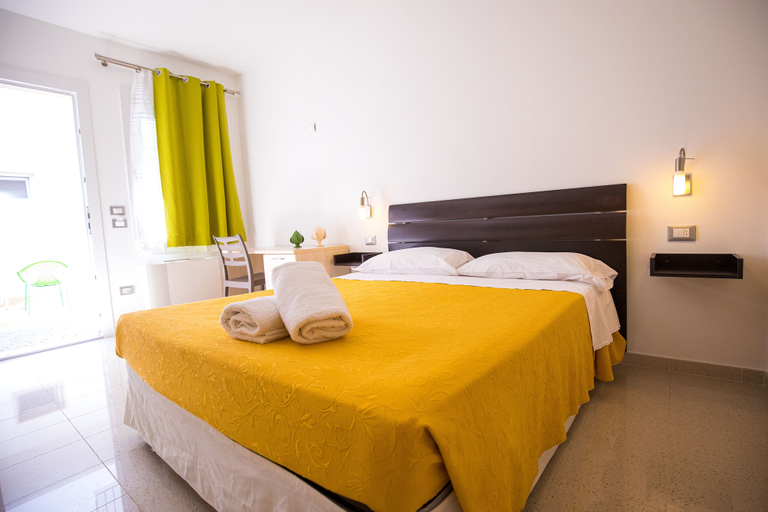 Bedroom 2, Donnosanto Hotel, Brindisi