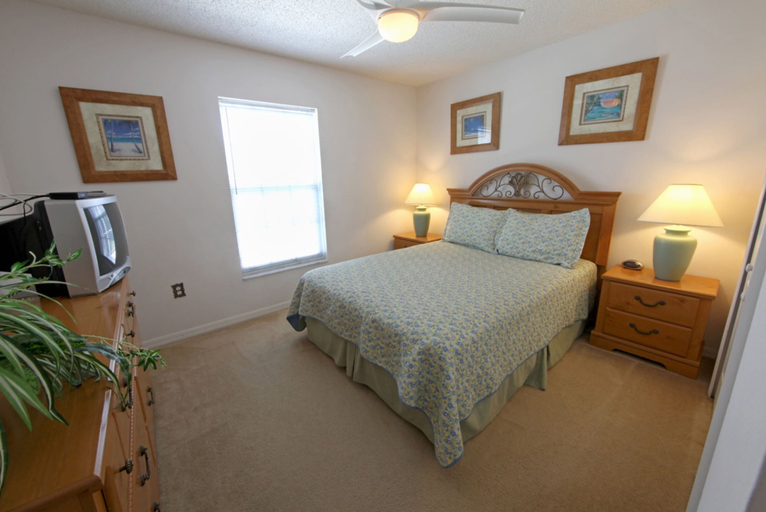 Bedroom 1, 3BR 2BA Home in Rolling Hiils by CV-2616, Osceola