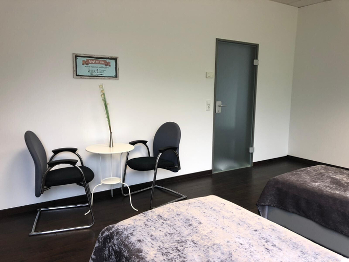 Bedroom 4, Hostel Messe Laatzen, Region Hannover