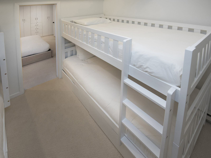 Bedroom 3, Vail International, Eagle