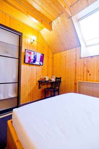 Bedroom 2, Polina Hotel, Saratovskiy rayon
