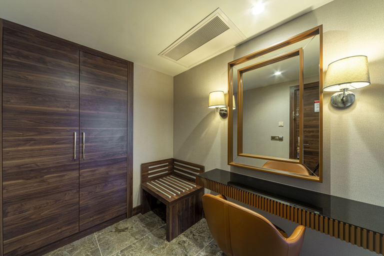 Bathroom 5, TRYP By Wyndham Istanbul Sisli Hotel, Şişli