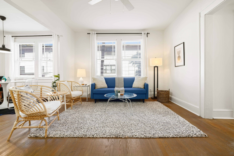800 Furnished Apartments, Fulton