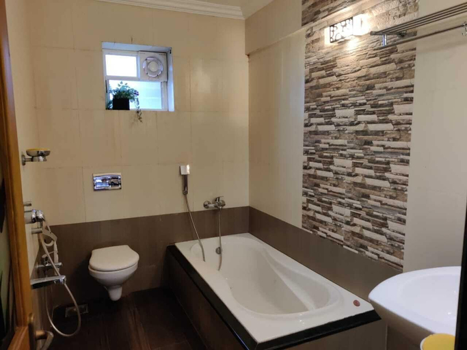 Bathroom 4, Raposo Holiday Resort, North Goa