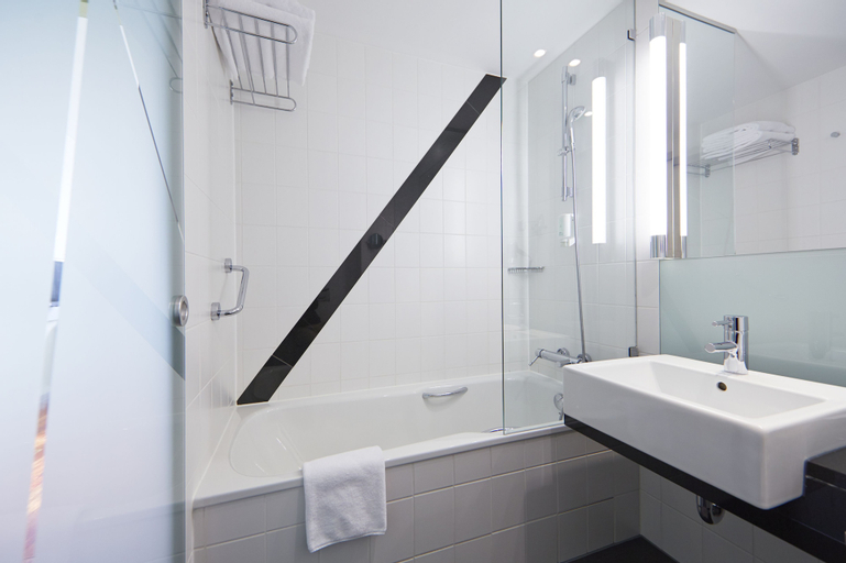 Bathroom 24