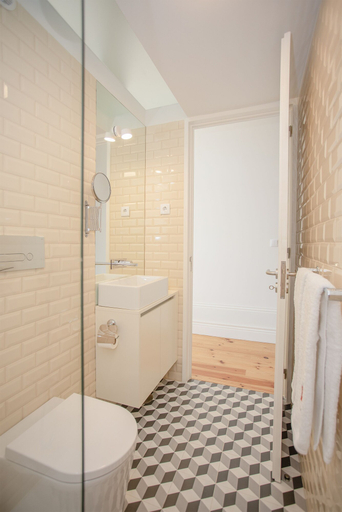 Bathroom 3, Liiiving - Downtown Balcony Studio, Porto