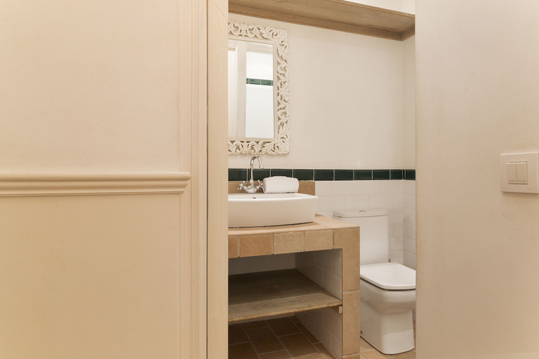 Bathroom 4, Palace Gracia Nextdoor, Barcelona