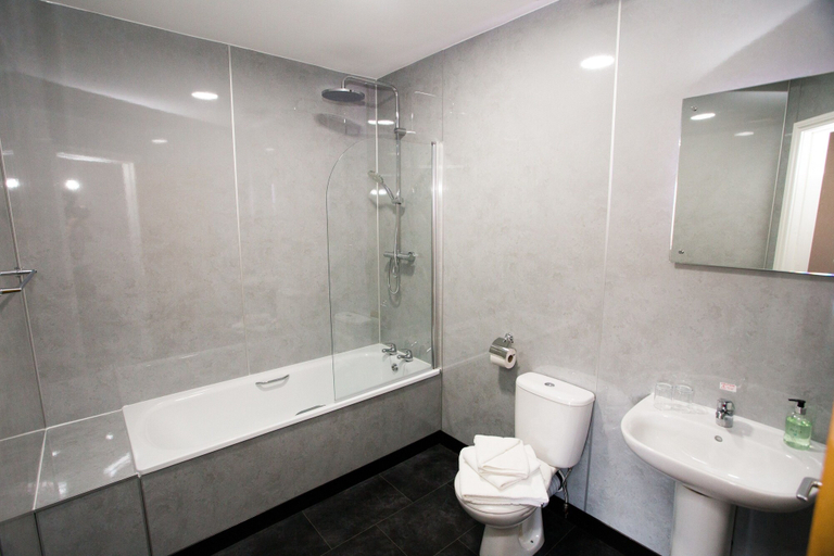 Bathroom 3, Yarnfield Park Training Centre, Staffordshire
