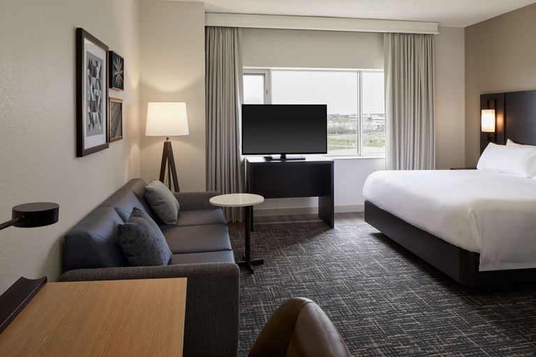 Bedroom 3, Residence Inn by Marriott Montreal Airport, Montréal