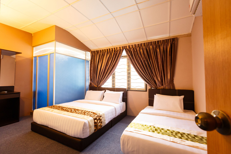 Bedroom 4, Rainforest Budget Stay, Kuching