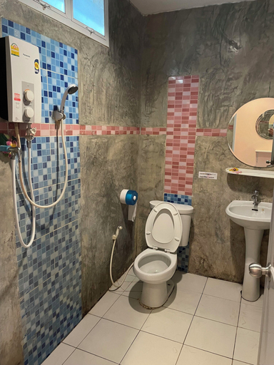 Bathroom 3, Punruk Resort, Tha Bo