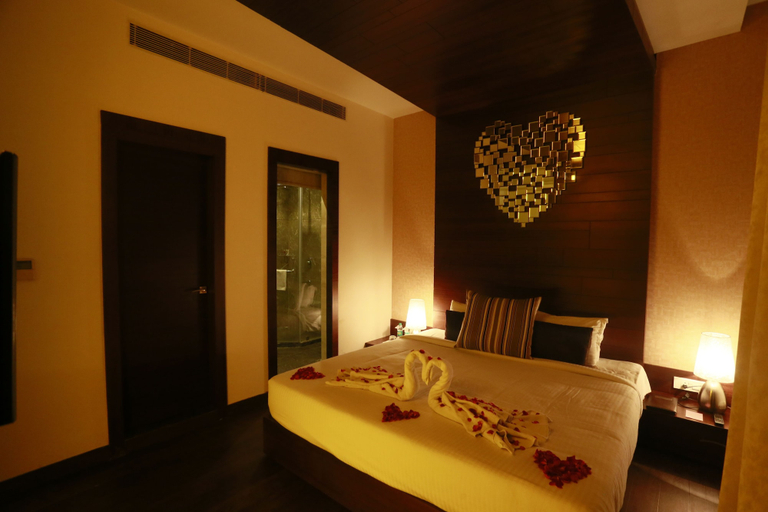 Bedroom 3, Hotel Alleviate, Firozabad