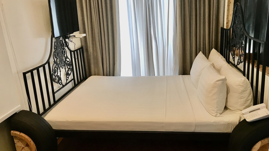 Bedroom 2, Containers by Eco Hotels, Tagaytay City