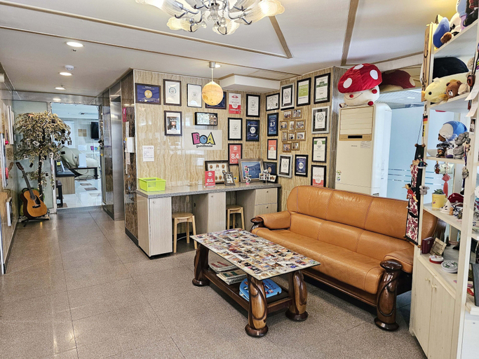 Others 4, BoA travel house, Seodaemun