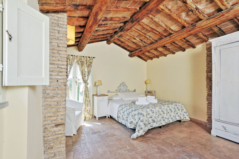 Room 2, Volpe, Rome