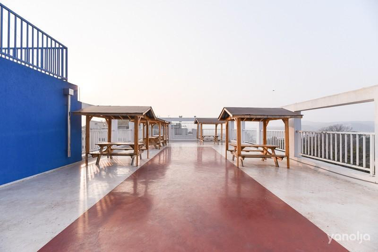 Others, Daebudo Tourist Pension, Ongjin