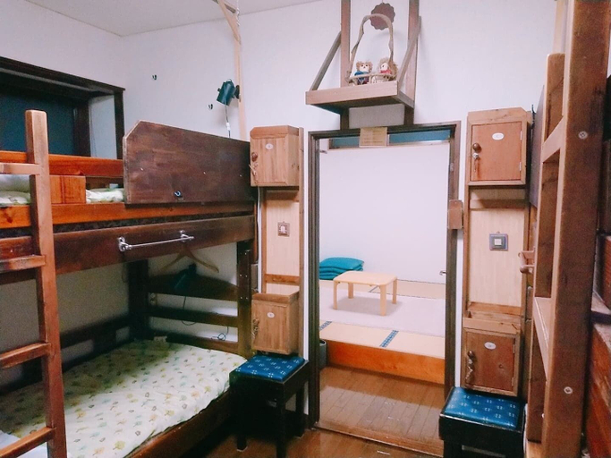 Bedroom 3, Yufuin Country Road Youth Hostel, Yufu