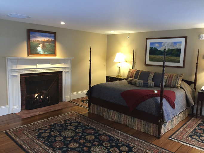 Bedroom 2, Peter Allen Inn & Event Center, Trumbull
