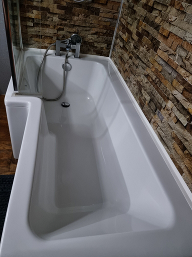 Bathroom 5, Castle Lodge, Powys