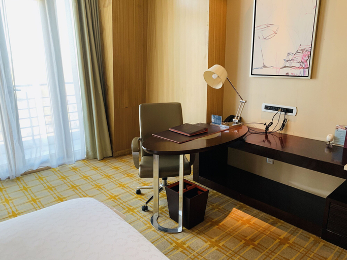 Bedroom 4, Sheraton Qinhuangdao Beidaihe Hotel, Qinhuangdao