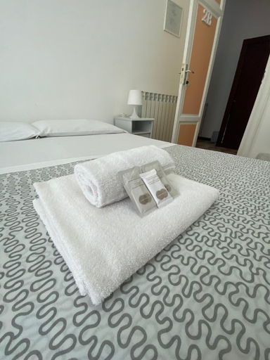 Bedroom 4, Liola Home, Palermo