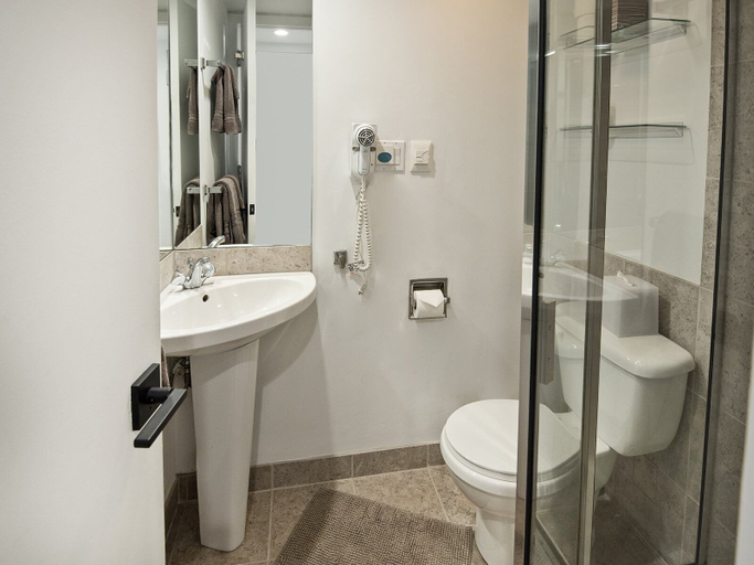 Bathroom 4, Vail International, Eagle