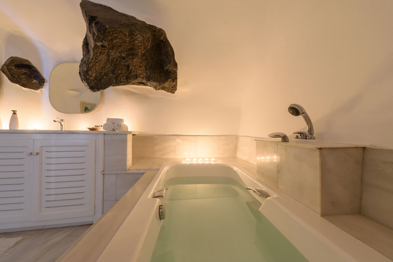 Bathroom 3, White House Villa, South Aegean