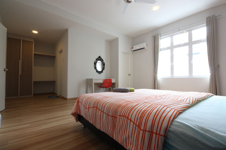 Bedroom 18