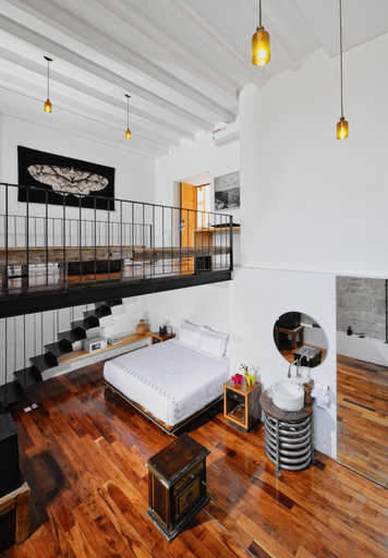 Food & Drinks 5, Hotel Los Amantes, Del Centro