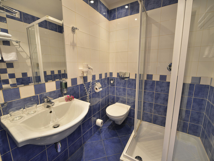 Bathroom 4, EA Hotel Jelení dvůr Prague Castle, Praha 6