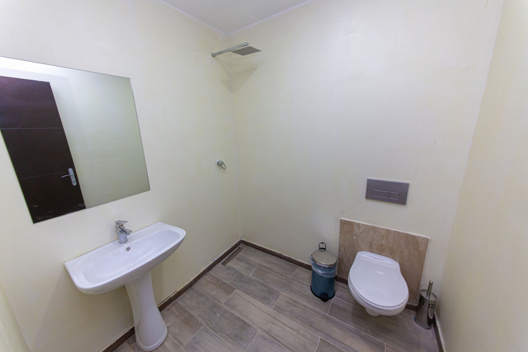 Bathroom 4, Esal Hotel, Durrësit